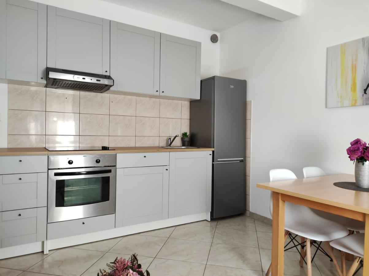 Cozy Apartment In Split In Nice Quiet Neighborhood Exterior foto
